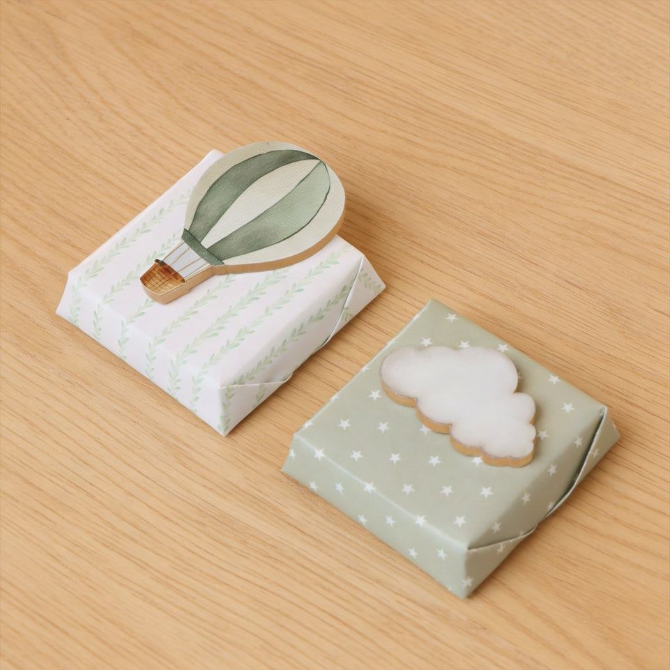 Baby sage green airballoon and cloud design acrylic premium chocolate