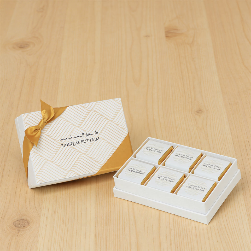 Set of 8 Corporate customized premium chocolate 6P hard box