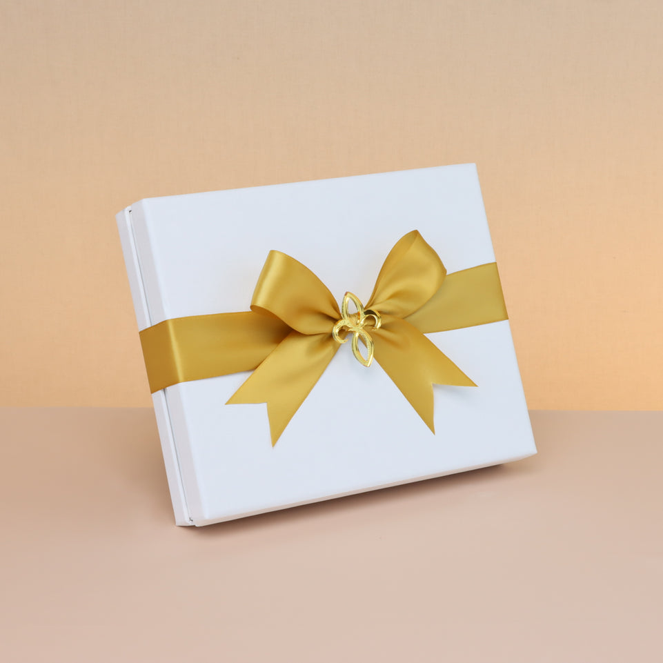Premium gold & white chocolate 20-pc hard box