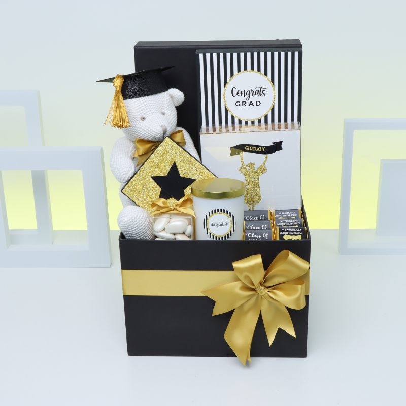 Graduation designed premium chocolate large black hamper