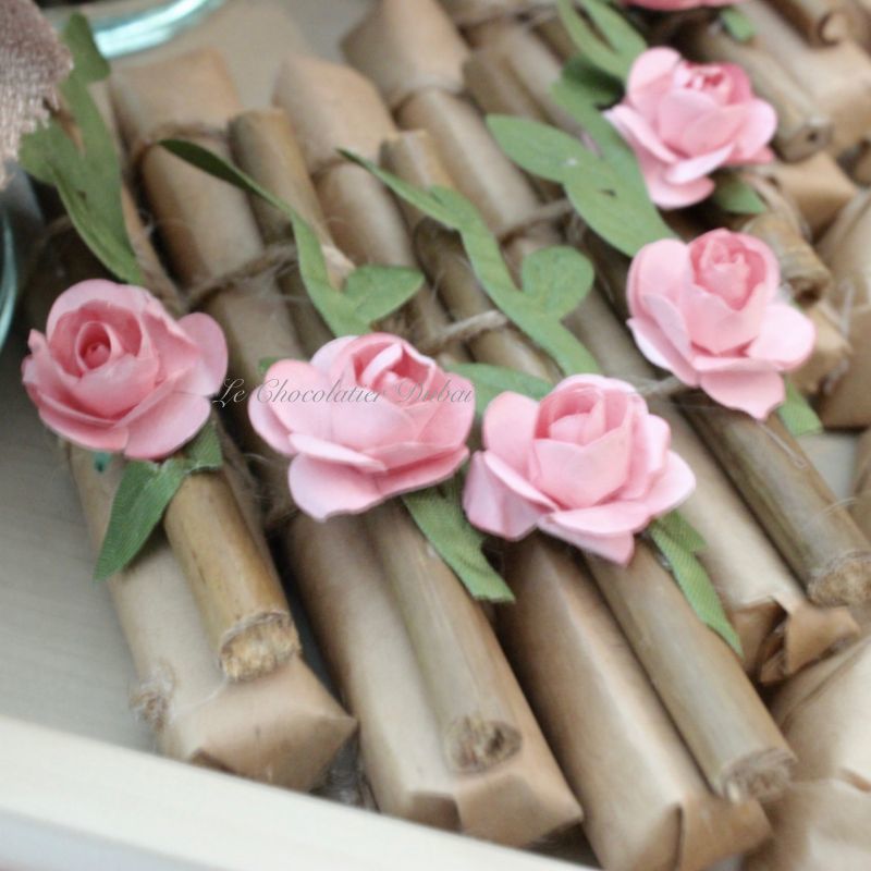 Set of 20 Rustic flower decorated loose chocolate stick
