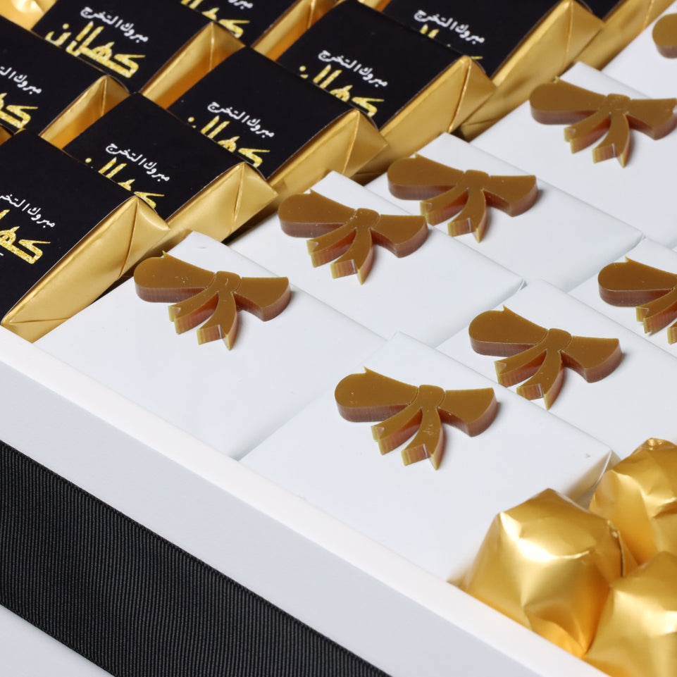 Graduation luxury personalized designed chocolate large wood stand