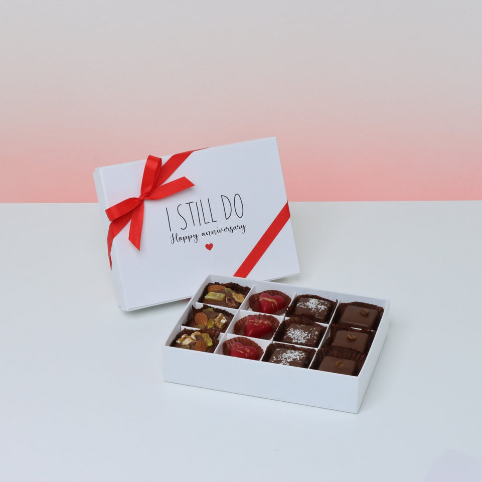 I still do anniversary designed 12P premium chocolate hard box