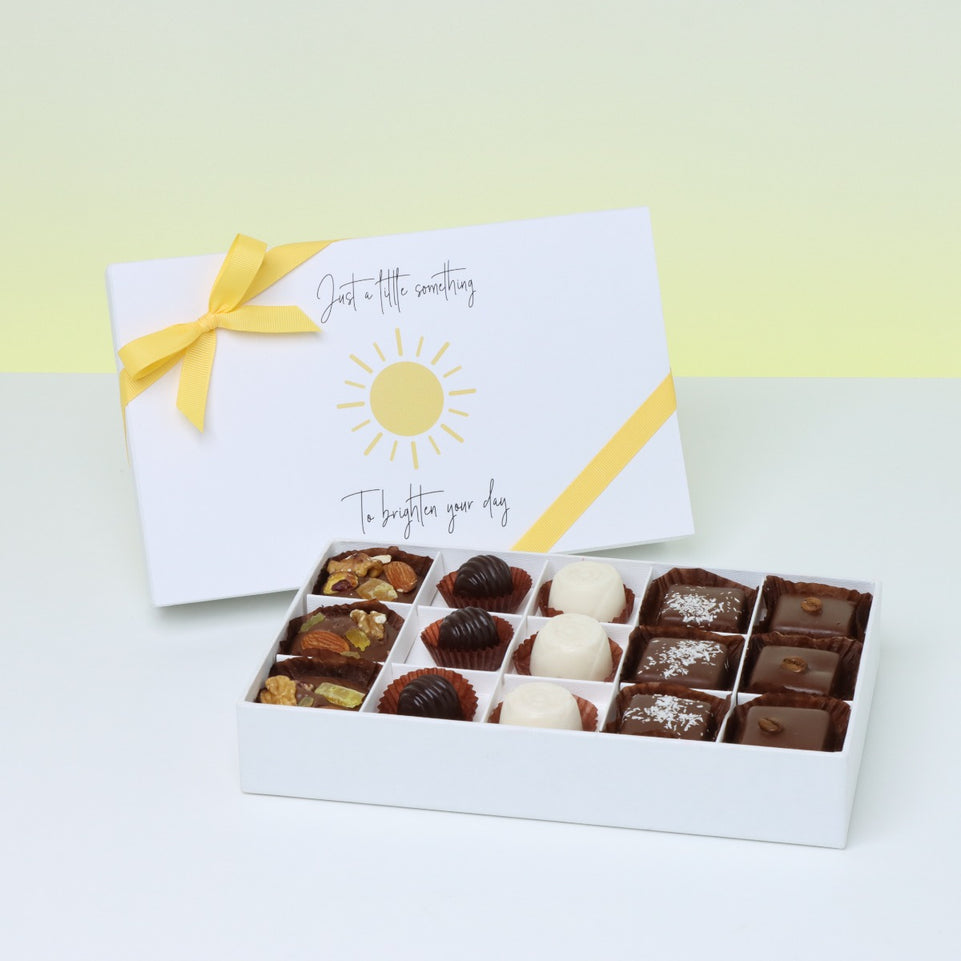 "Brighten your day" sun streak designed 15-piece premium chocolate hard box