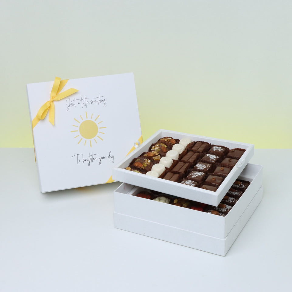 "Brighten your day" sun streak designed chocolate 2-layer premium chocolate hard box