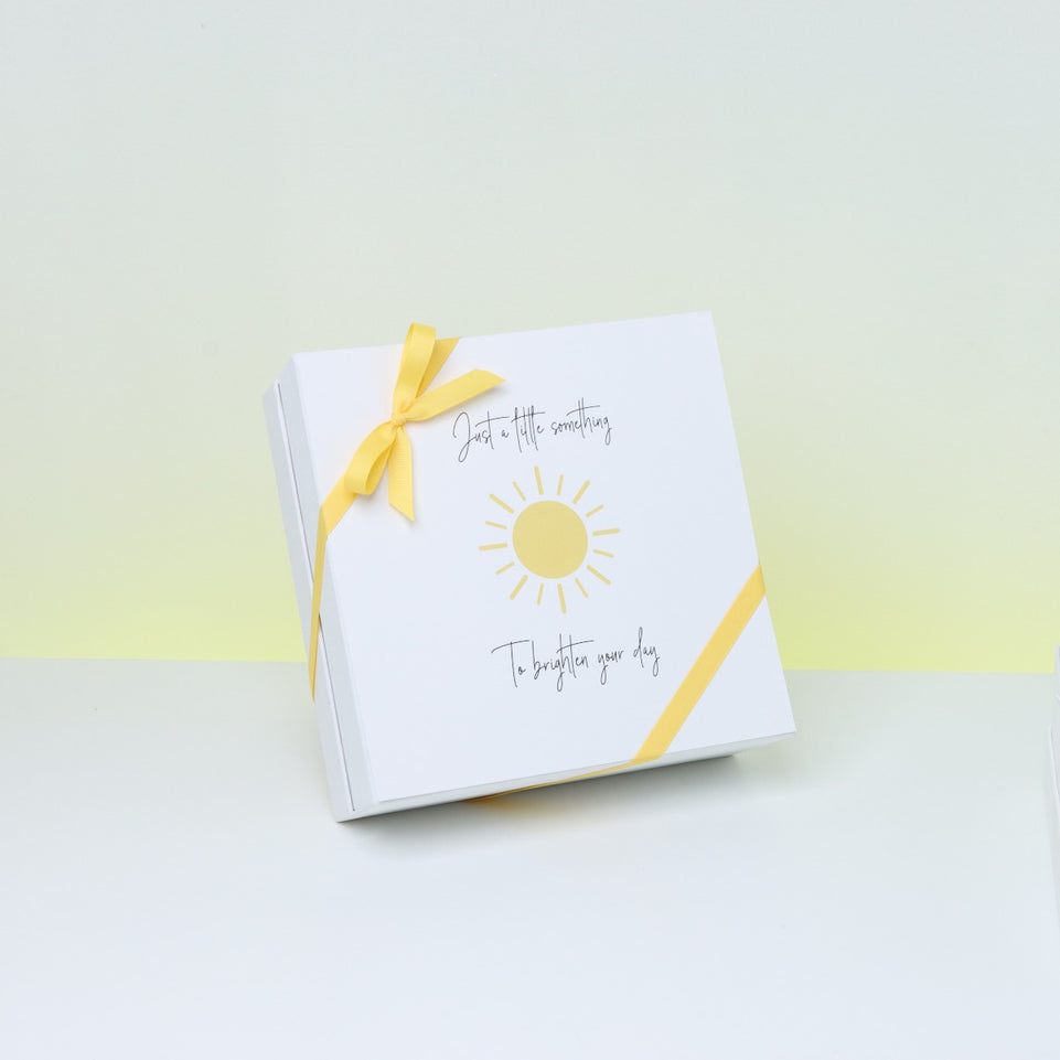 "Brighten your day" sun streak designed chocolate 2-layer premium chocolate hard box