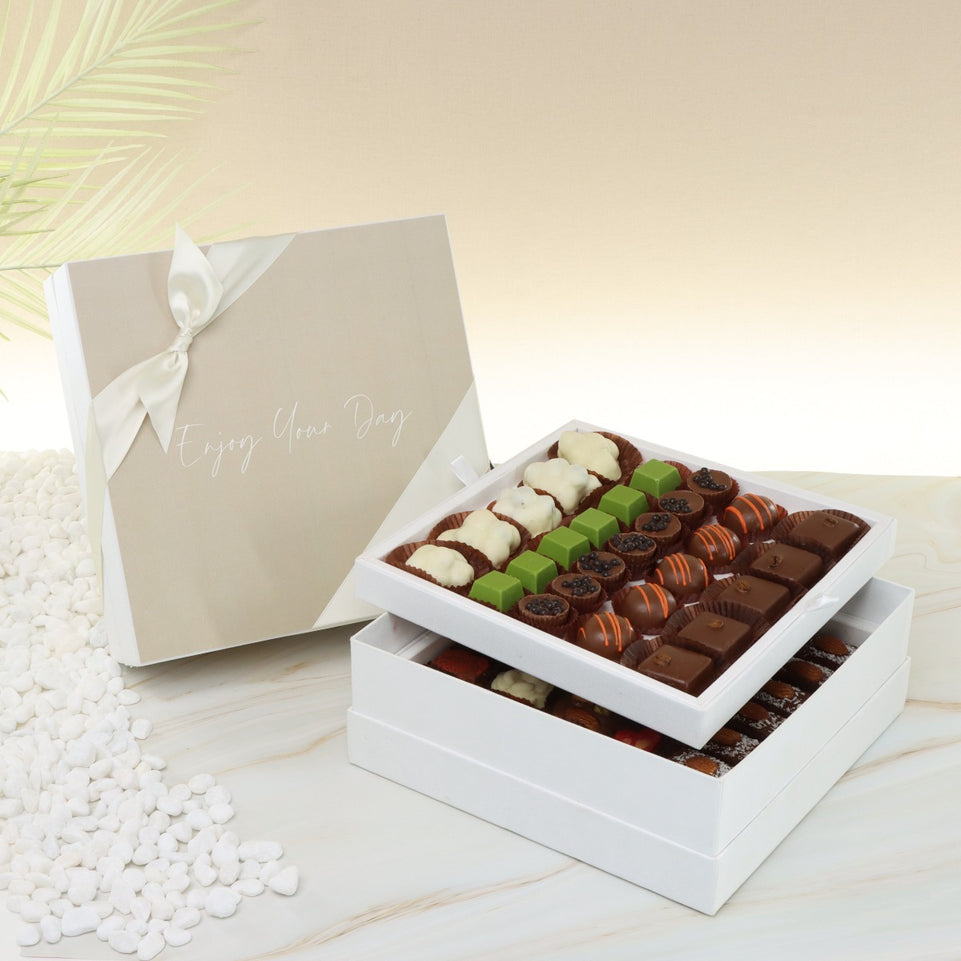 Enjoy your day minimalist designed 2-layer premium chocolate hard box