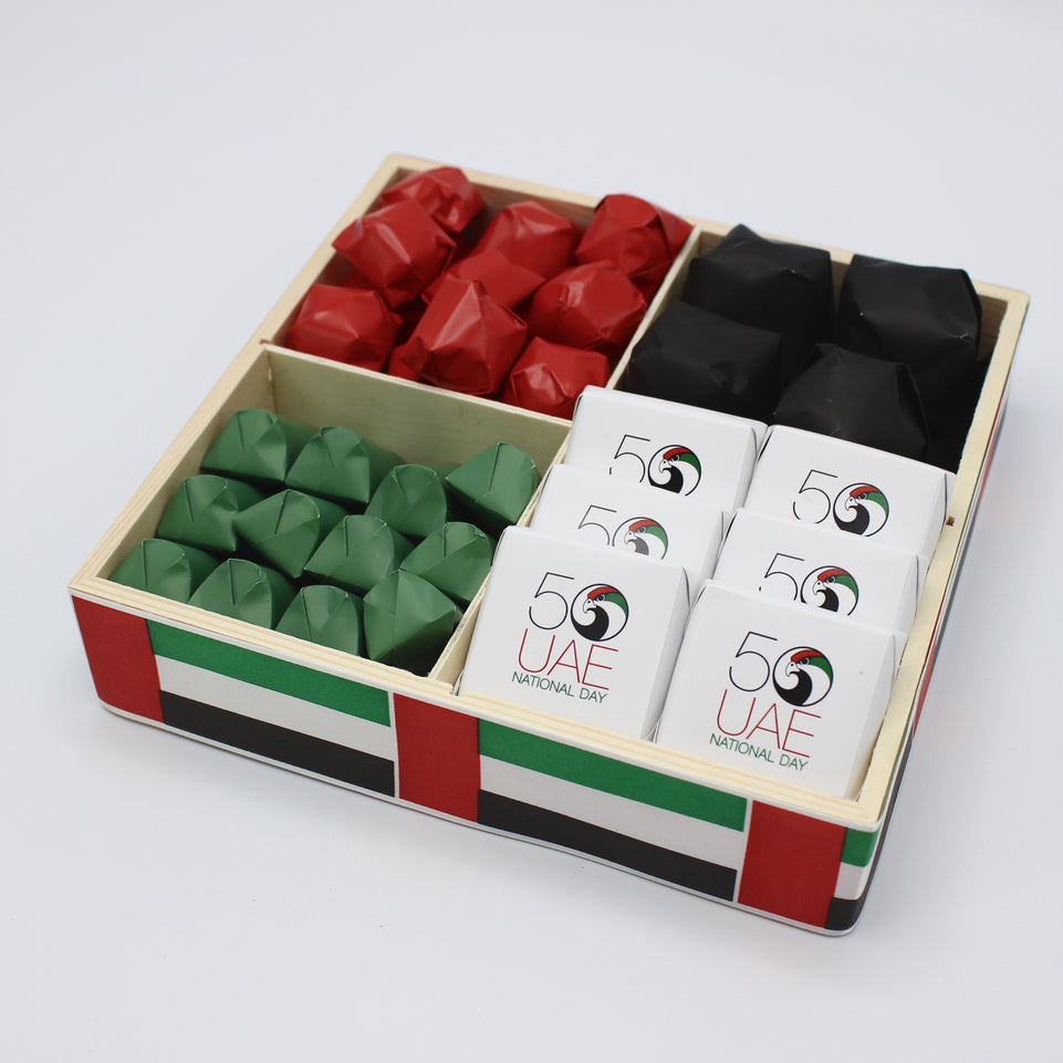 National day designed premium chocolate sectioned wood tray