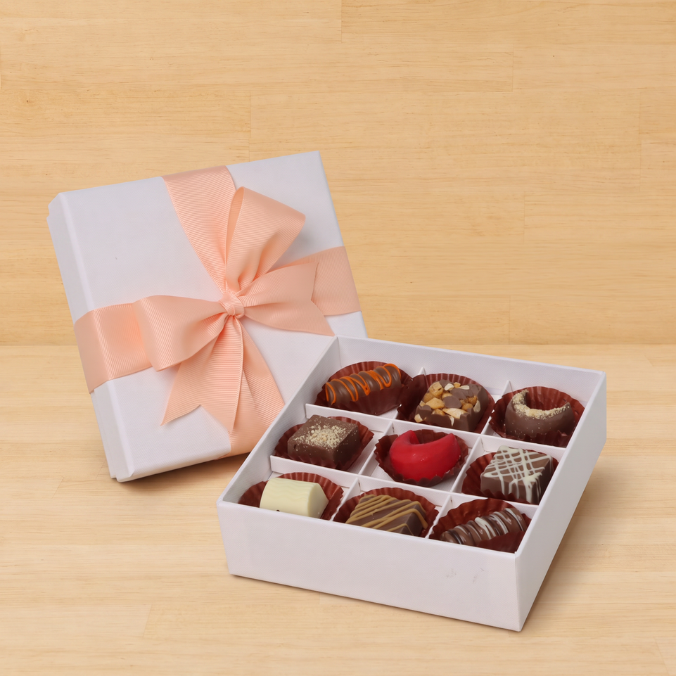 Assorted chocolate 9-piece hard box