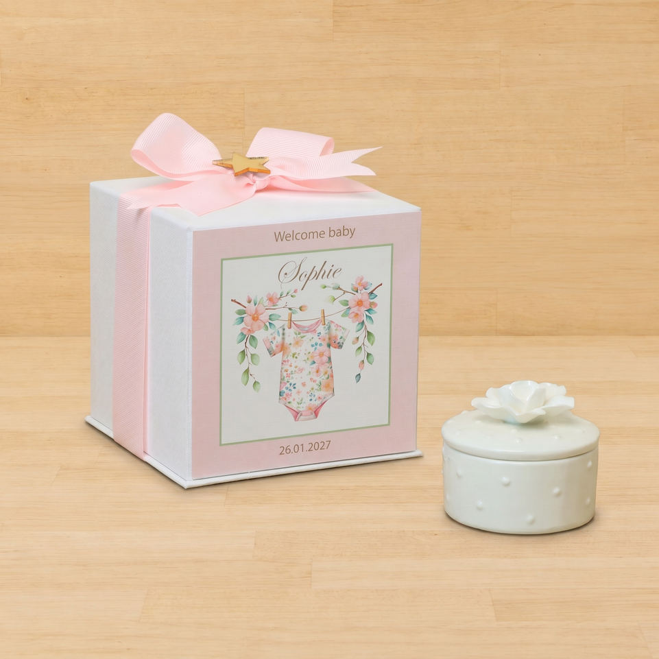 Set of 20 boxes baby girl white rose flower trinket with gold star acrylic in hard box giveaway