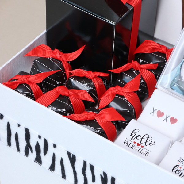 Valentine's decorated chocolate & sweets extra large hamper