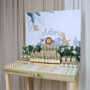 Baby personalized safari animals them...