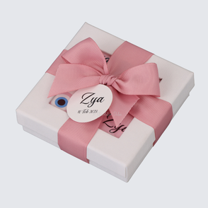 Set of 20 Baby girl personalized choc...