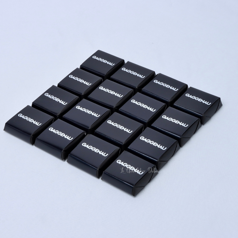 Luxury black sleeve design branded chocolate