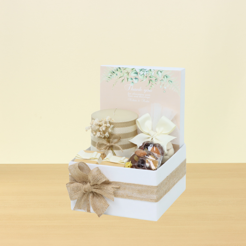 Rustic customized designed chocolate candle small hamper