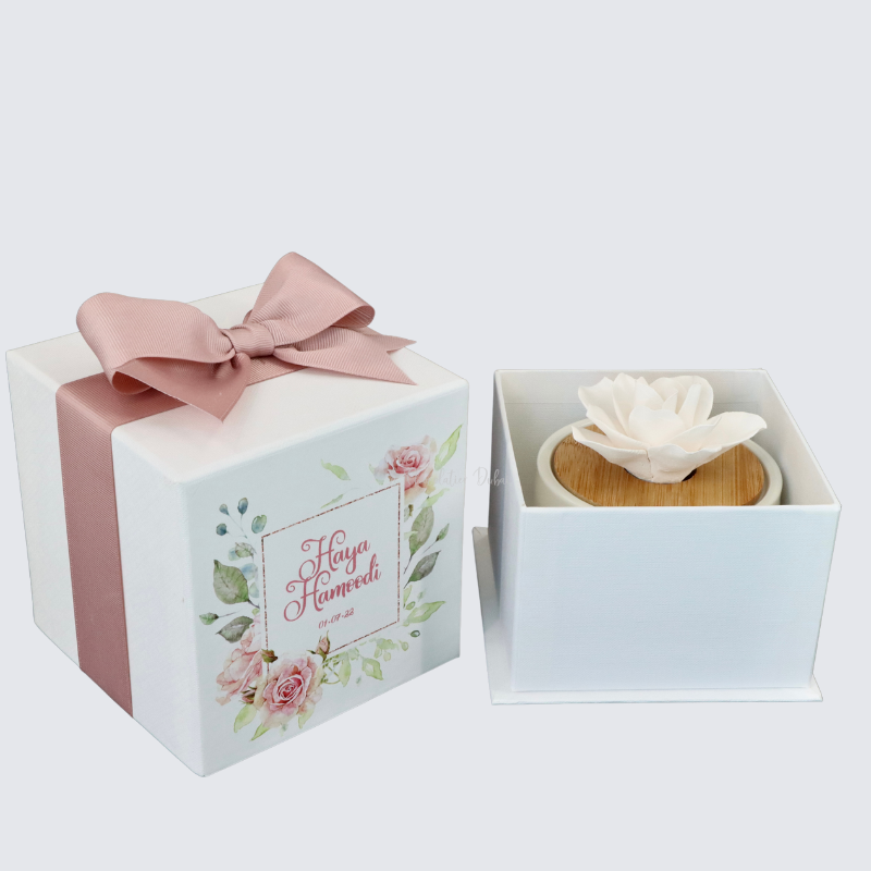 Baby girl personalized ceramic flower diffuser hard box