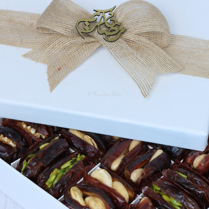 Ramadan premium nut stuffed dates 12-piece hard box