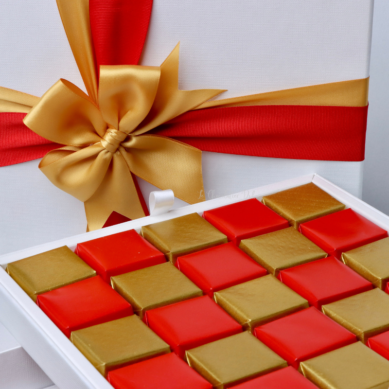 CHEQUERED RED DESIGNED CHOCOLATE HARD BOX