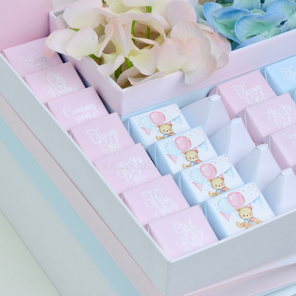 Baby gender reveal designed chocolate extra large hamper