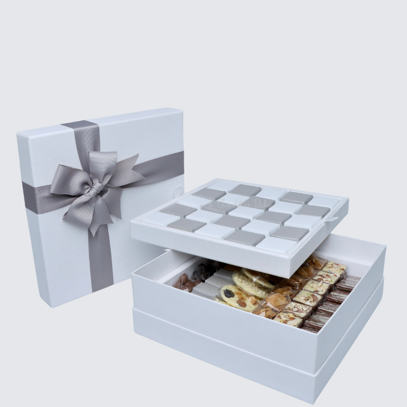 Chequered silver designed 2-layer chocolate hard box