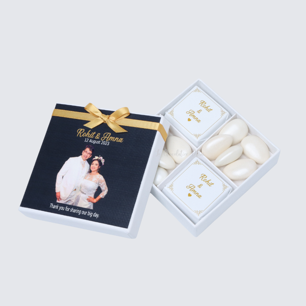 Set of 20 Wedding personalized chocolate & almond dragees hard box