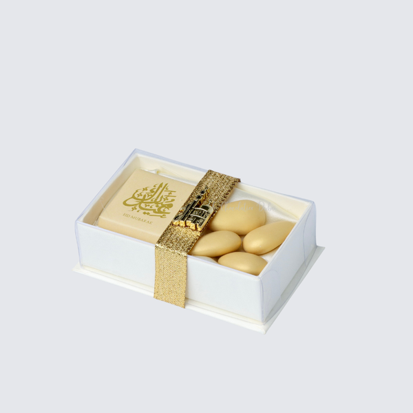 Set of 20 Eid designed chocolate and almond dragees view top box