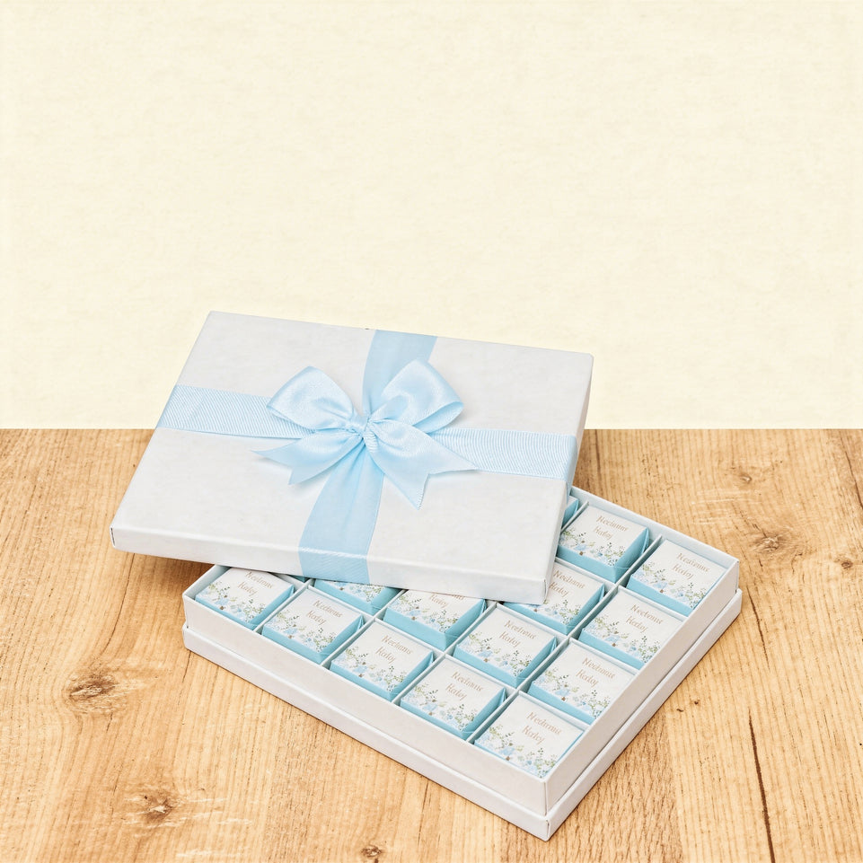 Baby boy "welcome baby" flower designed 20-piece chocolate hard box