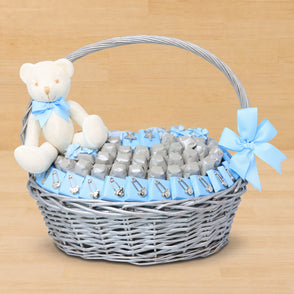 Baby boy teddy pin decorated chocolat...