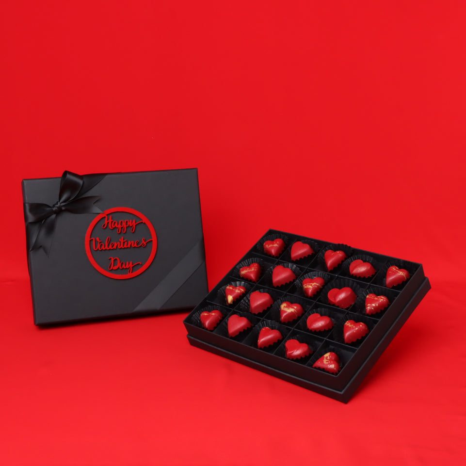 Happy valentine designed chocolate 20-piece hard box black