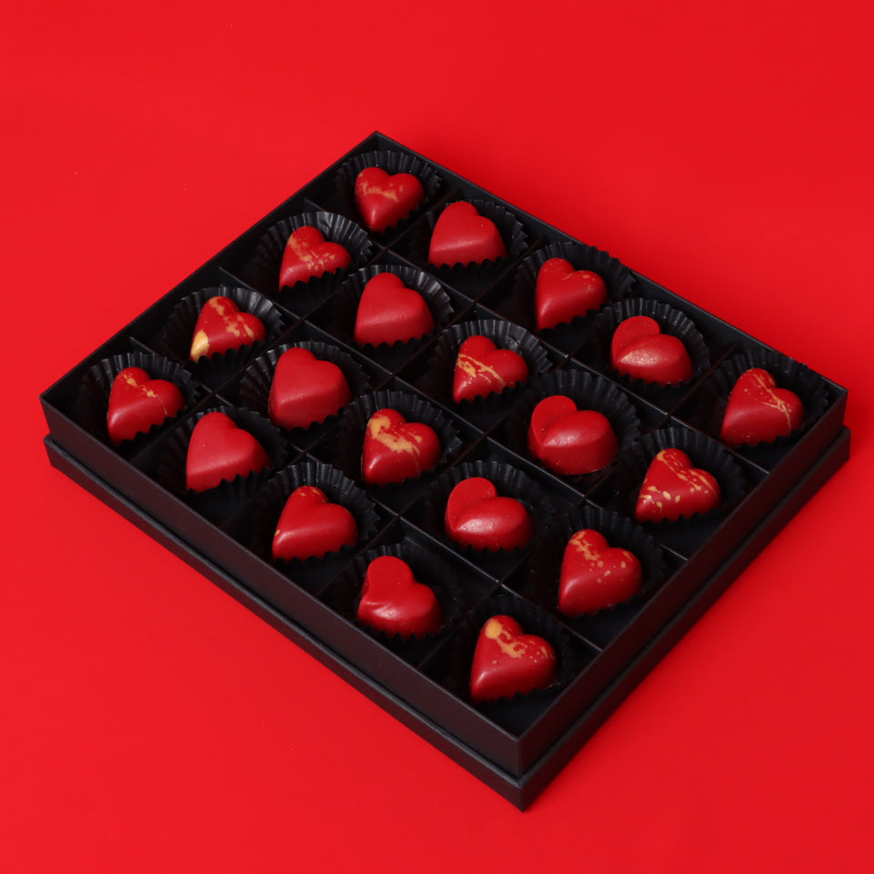 Happy valentine designed chocolate 20-piece hard box black