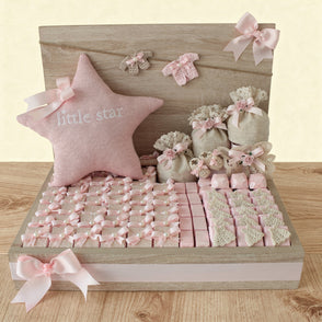 Star crochet baby girl chocolate wood...