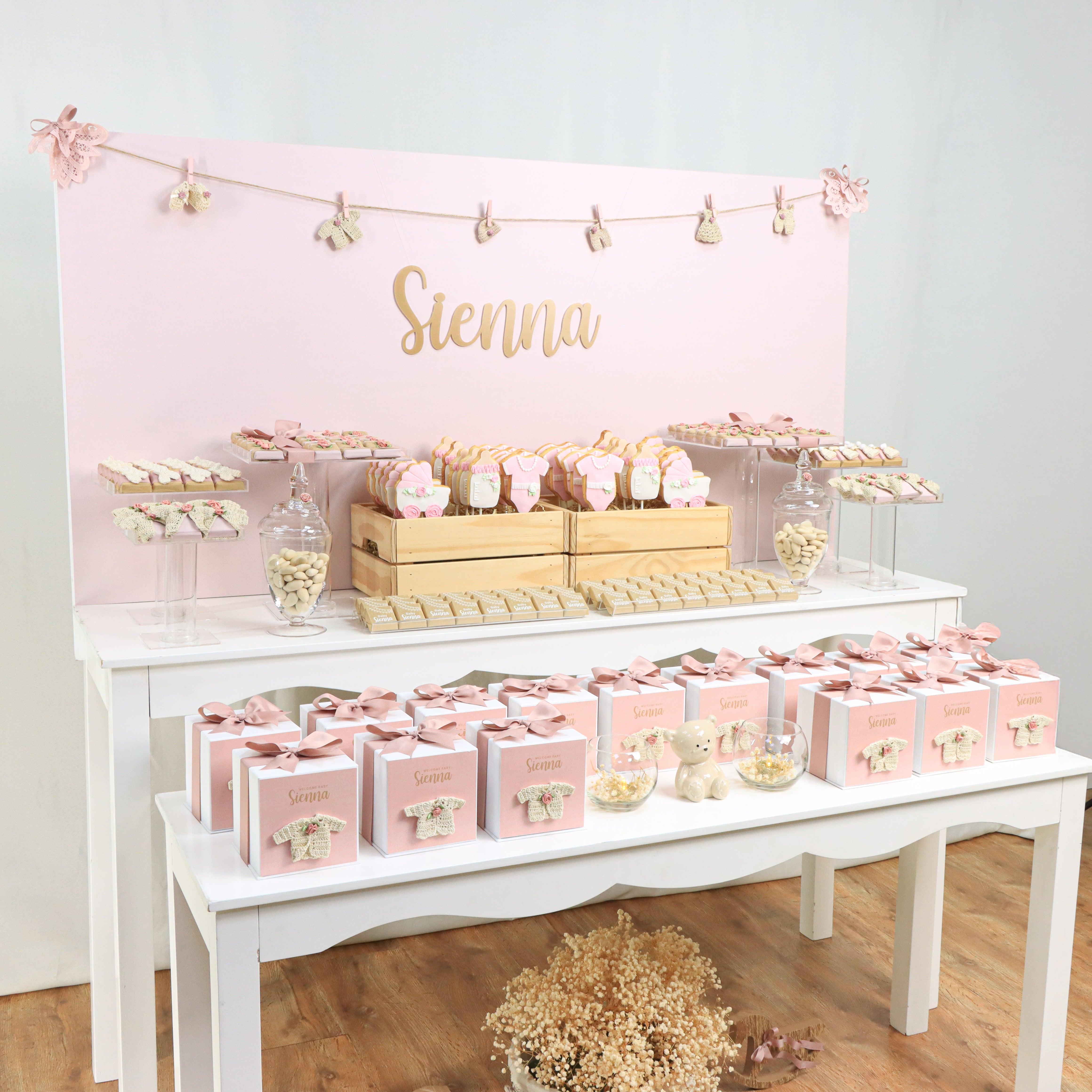 Baby girl personalized decorated premium chocolate set up