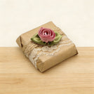 Rustic flower decorated loose chocolate