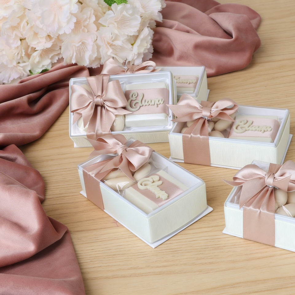 Set of 20 boxes baby girl acrylic personalized name chocolate view top box