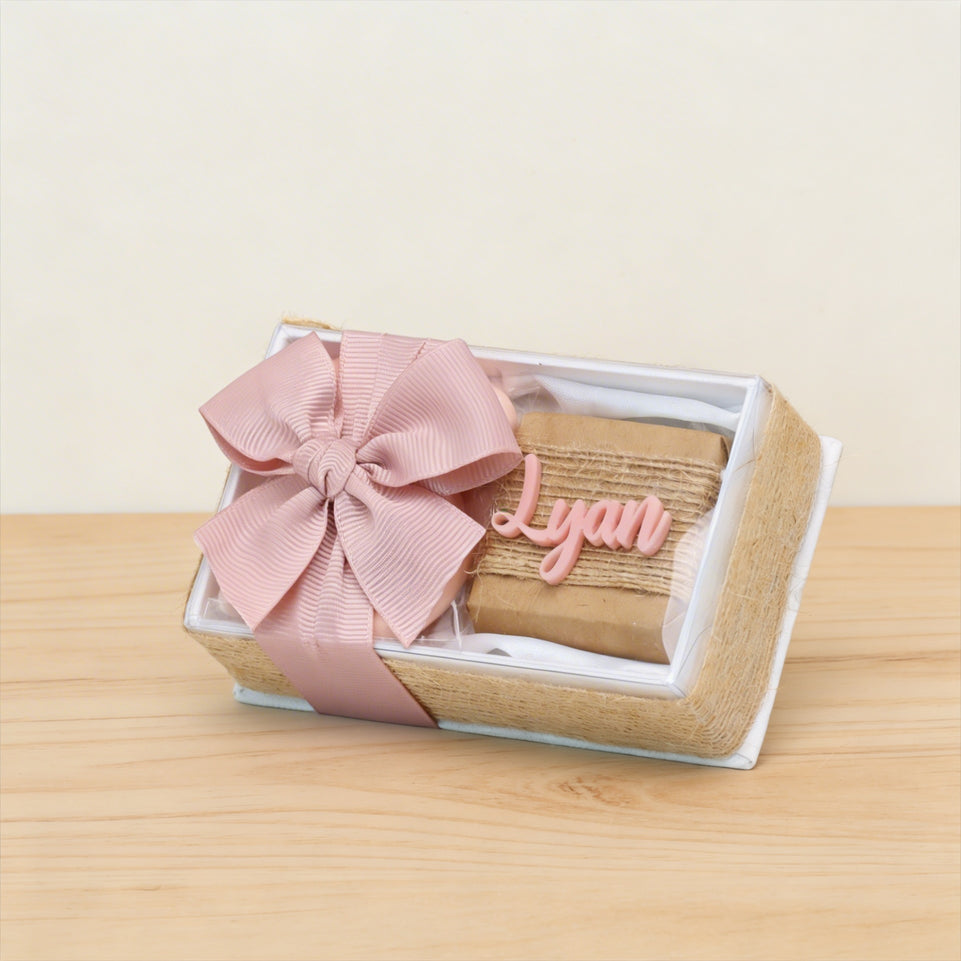 Set of 20 Baby personalized acrylic name chocolate view top box
