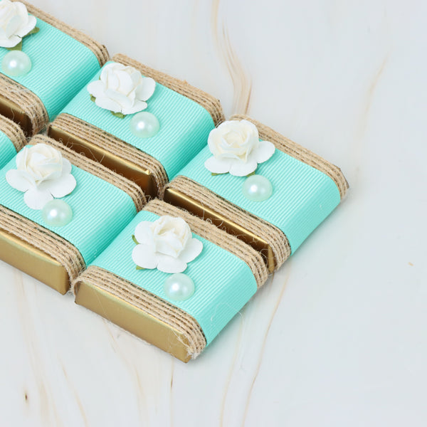 Flower pearl decorated chocolate