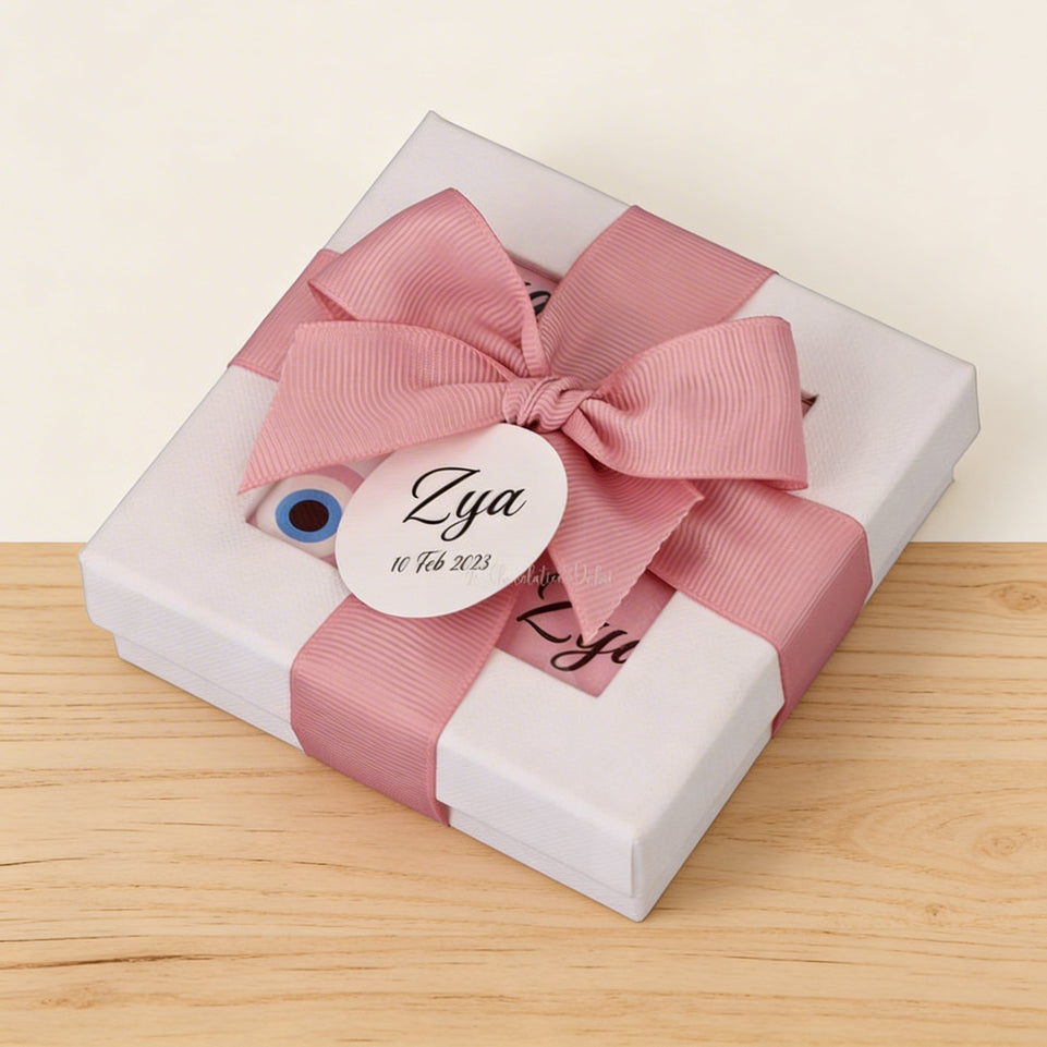 Set of 20 Baby girl personalized chocolate view top box