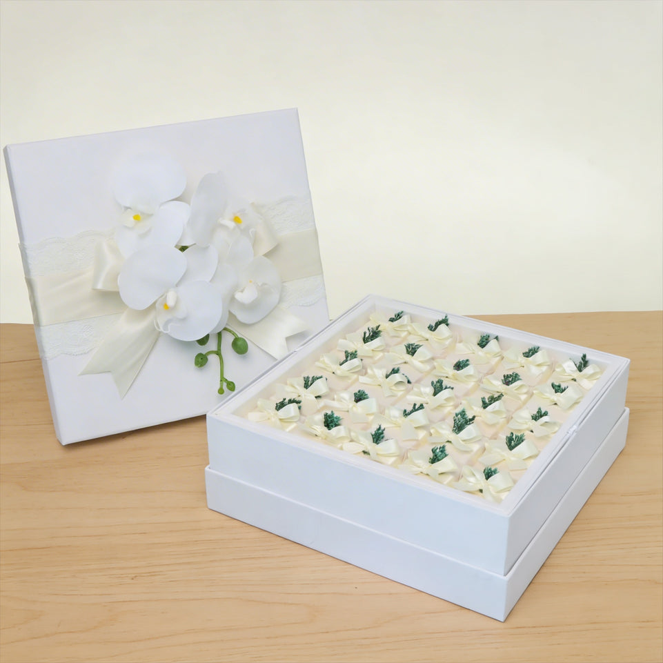 Bridal decorated and personalized chocolate hard box