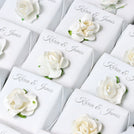 Bridal customized flower decorated premium loose chocolate