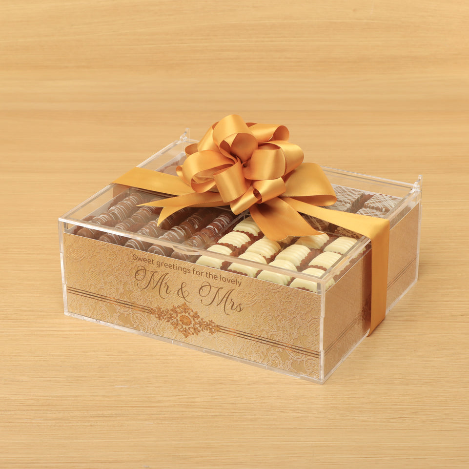 Bridal elegant damask pattern design premium chocolate gift acrylic box