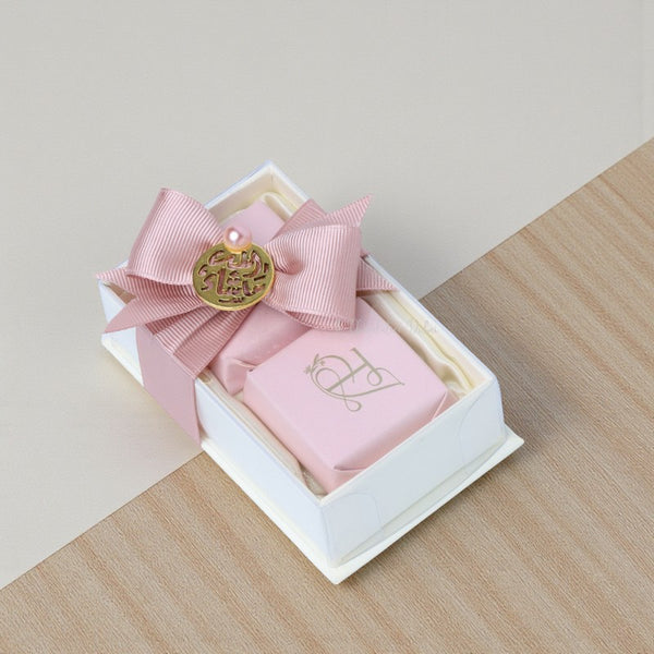 Set of 20 Wedding decorated chocolate view top box