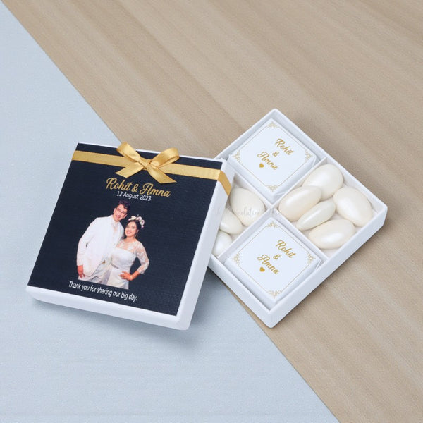 Set of 20 Wedding personalized chocolate & almond dragees hard box