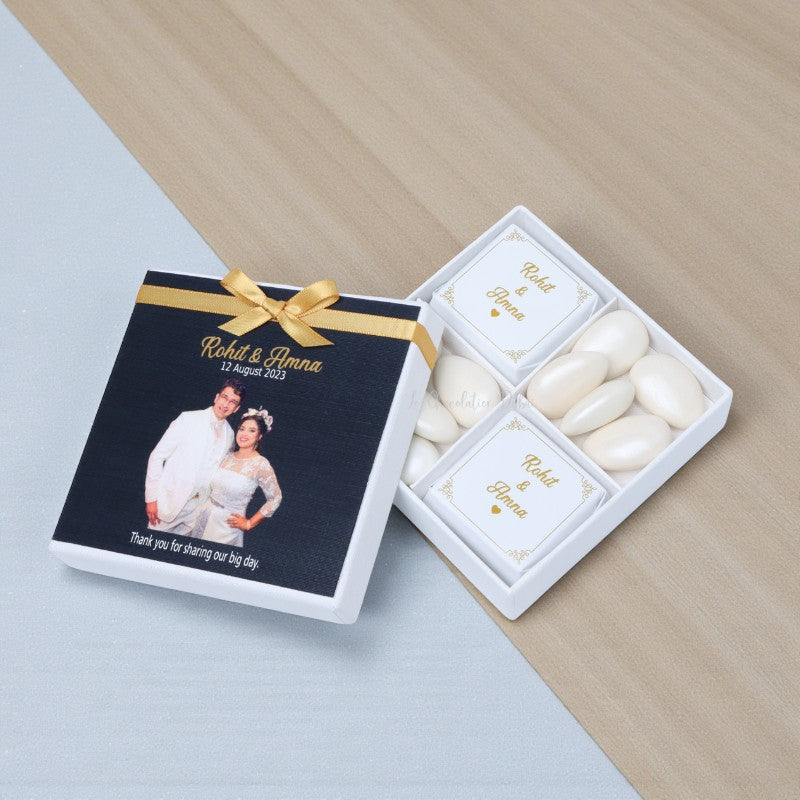 Set of 20 Wedding personalized chocolate & almond dragees hard box