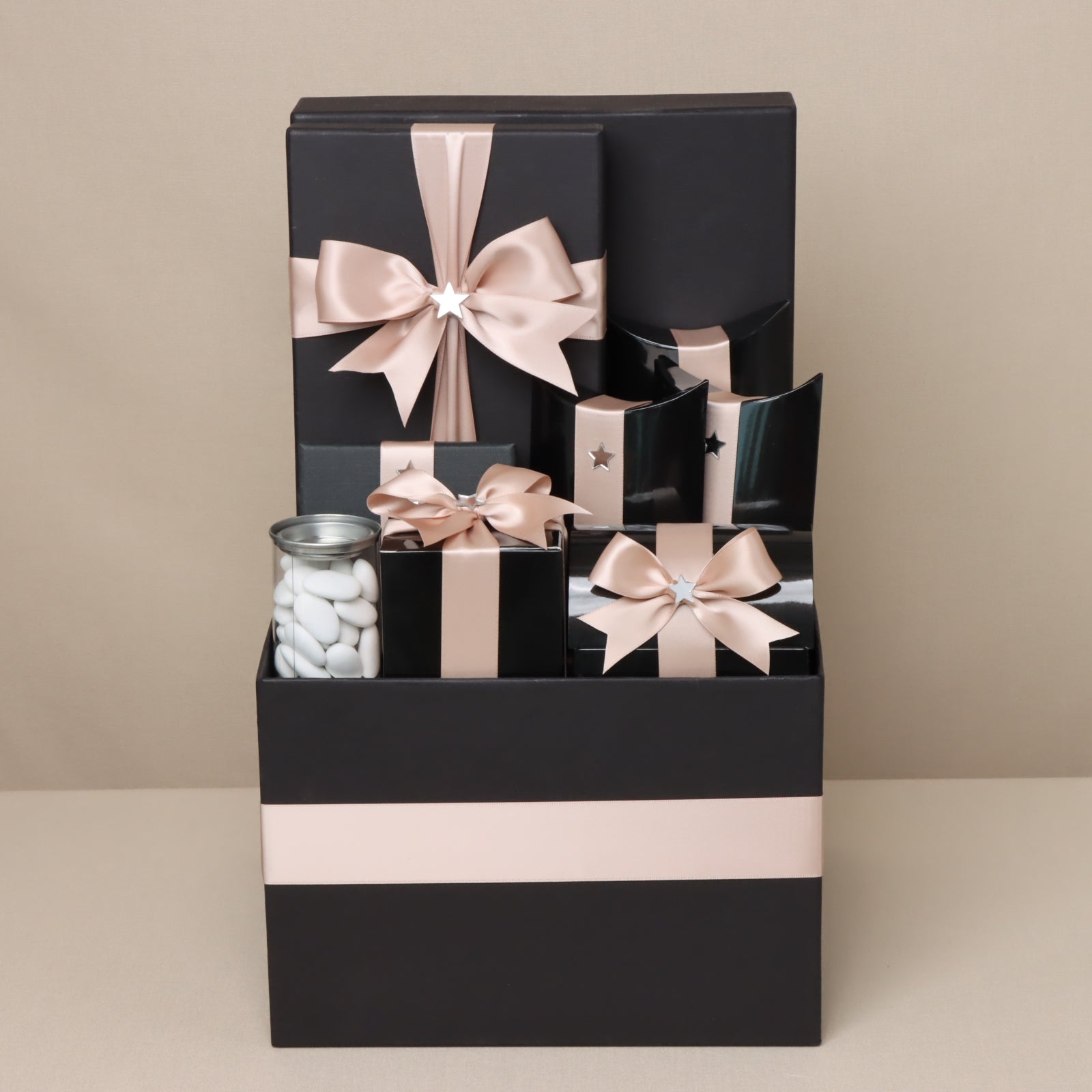 Elegant chocolate & sweets large black hamper