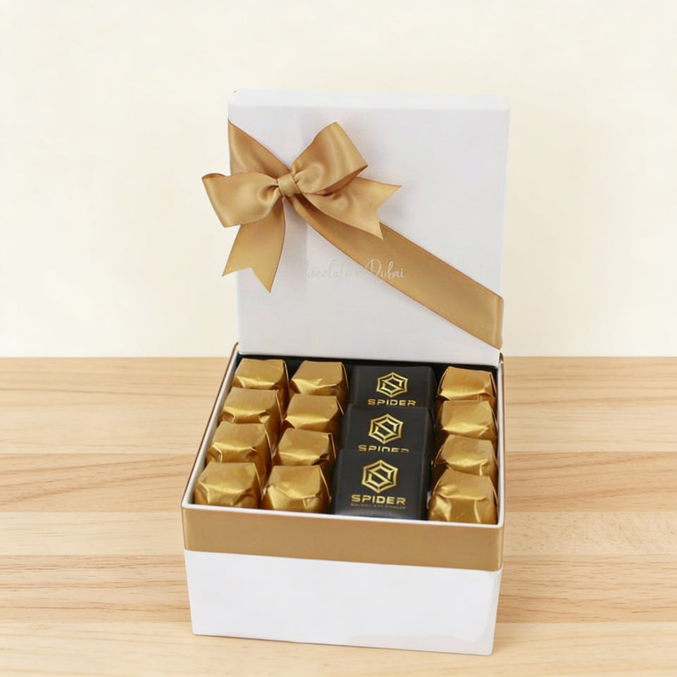 Corporate customized premium chocolate small hamper