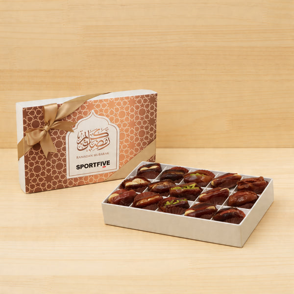 Set of 4 Corporate customize Ramadan Mubarak designed premium nut stuffed dates 15P hard box