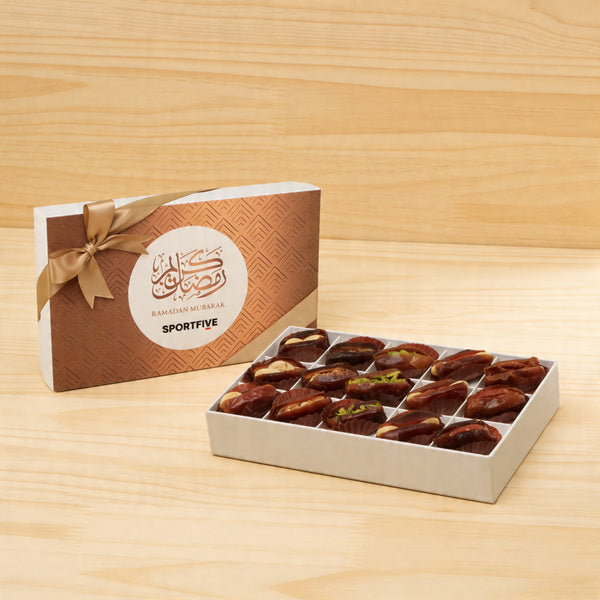 Set of 4 Corporate customize Ramadan Mubarak designed premium nut stuffed dates 15P hard box