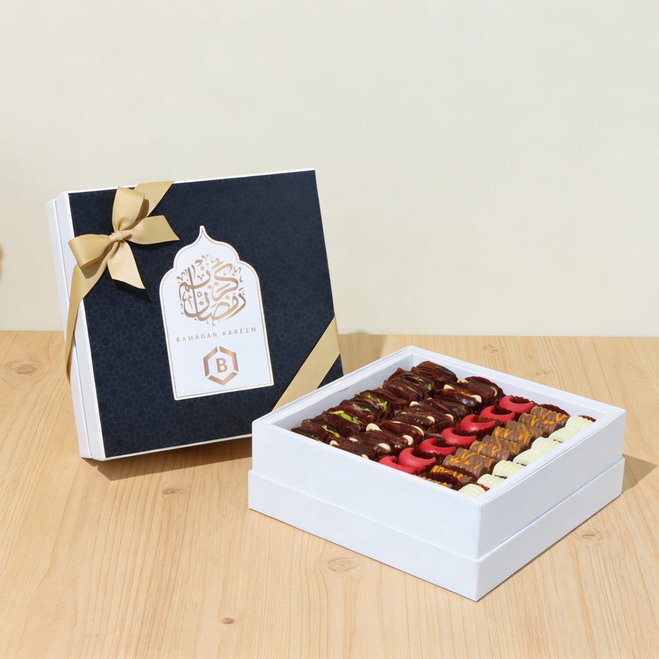 Set of 2 corporate customized Ramadan design chocolate & dates hard box