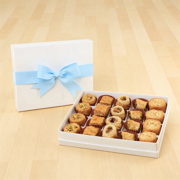 Assorted Baklava hard box