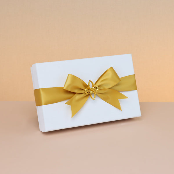 Premium Gold & White chocolate 15-pc hard box